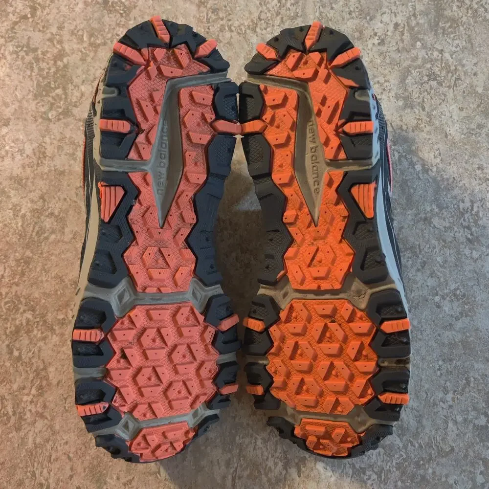 New Balance 410 Hiking Shoes Womens 10‎ D Outdoors Trail Sneakers * No Insoles *